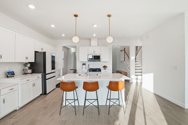 Foto del edificio - 18579 Ives Dr