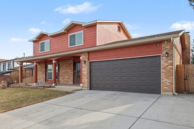 Foto del edificio - Spacious Home Wi/Large Fenced Yard + Covered Patio + Easy Denver/Boulder Commute