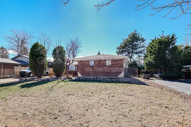 Photo - 287 Troy St House