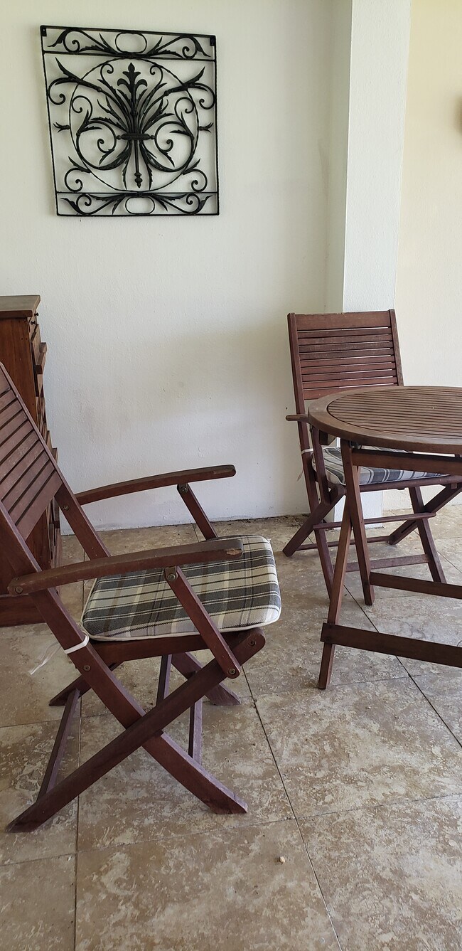 Foto del edificio - 4916 Hawaii Blvd