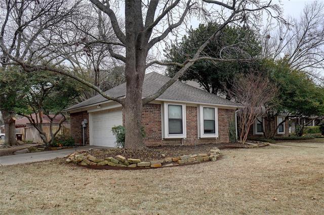Building Photo - 1404 Cambridge Ln
