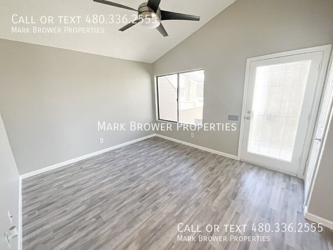 Building Photo - 2035 S Elm St