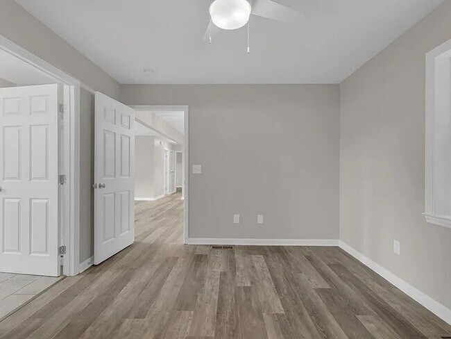 Foto del edificio - Newly Renovated 3 Bedroom in Woodbine