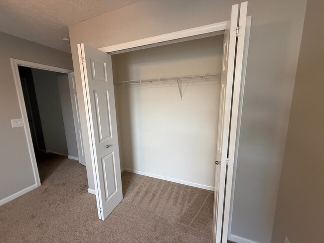 Foto del edificio - 5133 Ryan Allen Cir