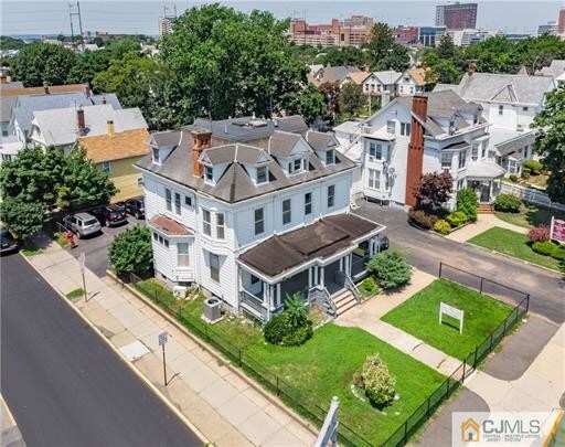 Foto del edificio - 161 Livingston Ave