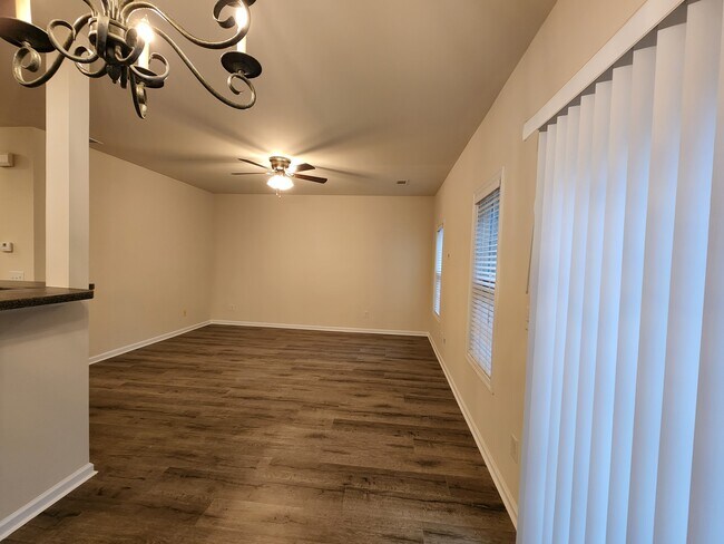 Building Photo - 3045 Cedar Glade Ln
