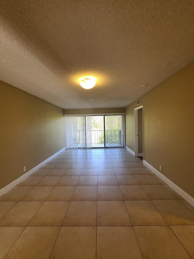 Building Photo - 1601 Balfour Point Dr