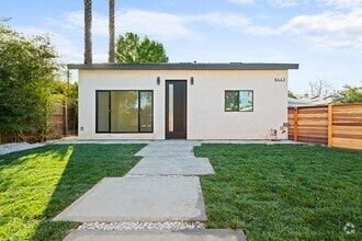 Building Photo - 6443 Oakdale Ave