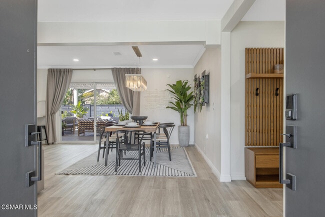 Building Photo - 1449 Norwich Ave