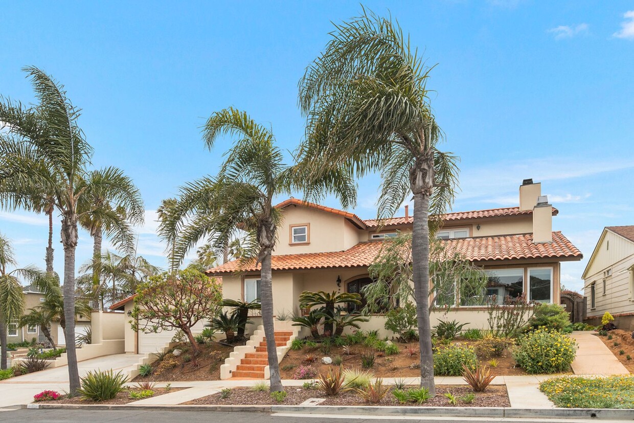 Foto principal - 4BD/2.5BA California Coastal Home with Swe...
