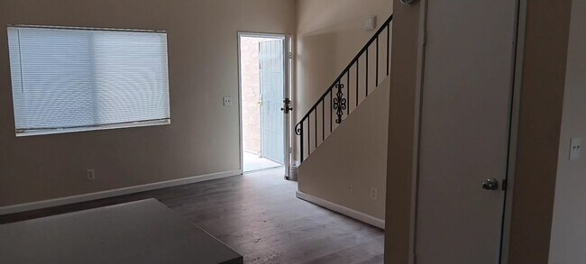 Foto del edificio - 1 Bedroom Townhouse