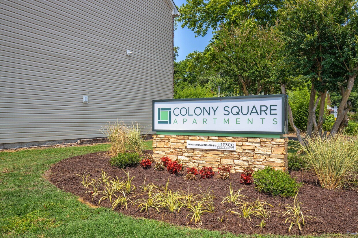 Colony Square Apartments Apartments in Newport News, VA