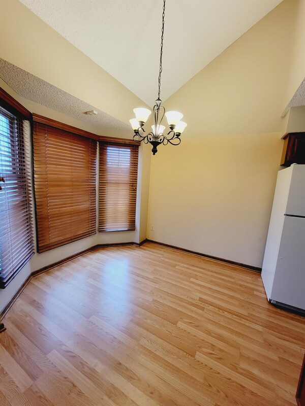 Building Photo - 8018 E Woodspring Way