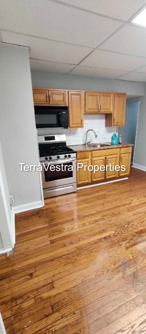 Photo - 411 Market St Apartment