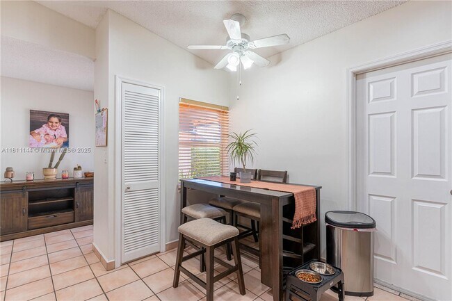 Foto del edificio - 6931 SW 154th Ct