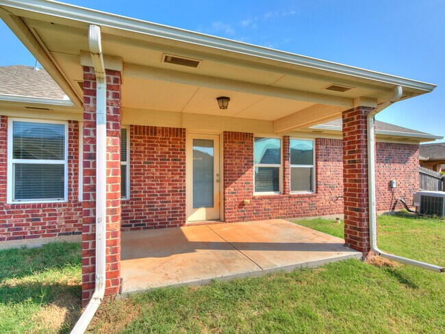 Foto del edificio - 2620 NW 184th St