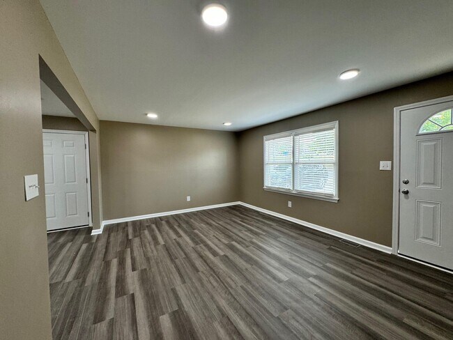 Foto del edificio - 222 Beechwood Dr