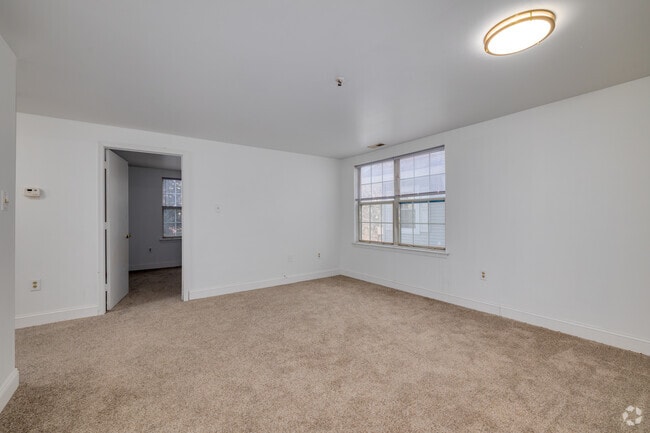 2BR, 1BA - 743SF - Living Room - The Reserve at Barrington