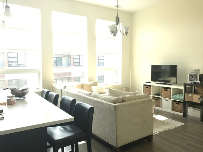 Foto del edificio - 1750 W North Ave