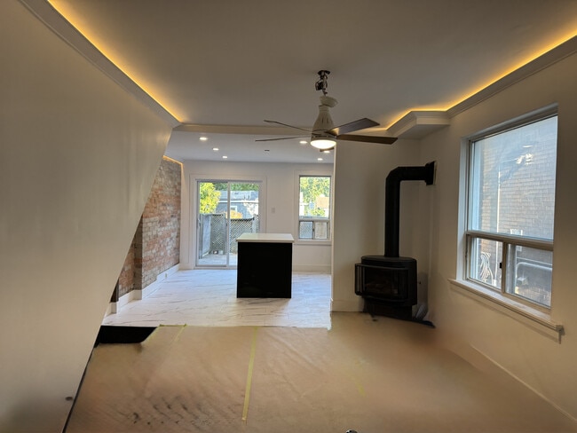 Building Photo - 25 Firstbrooke Rd