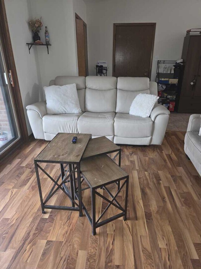 Foto del edificio - 9950 Treetop Dr