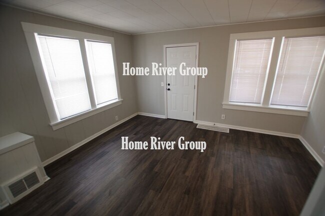 Building Photo - Move in Ready