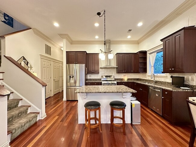 Foto del edificio - 3806 N Ashland Ave