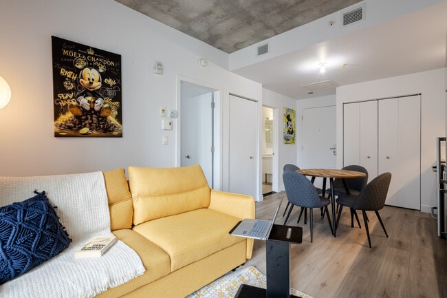 Building Photo - 517 Rue Saint-Henri