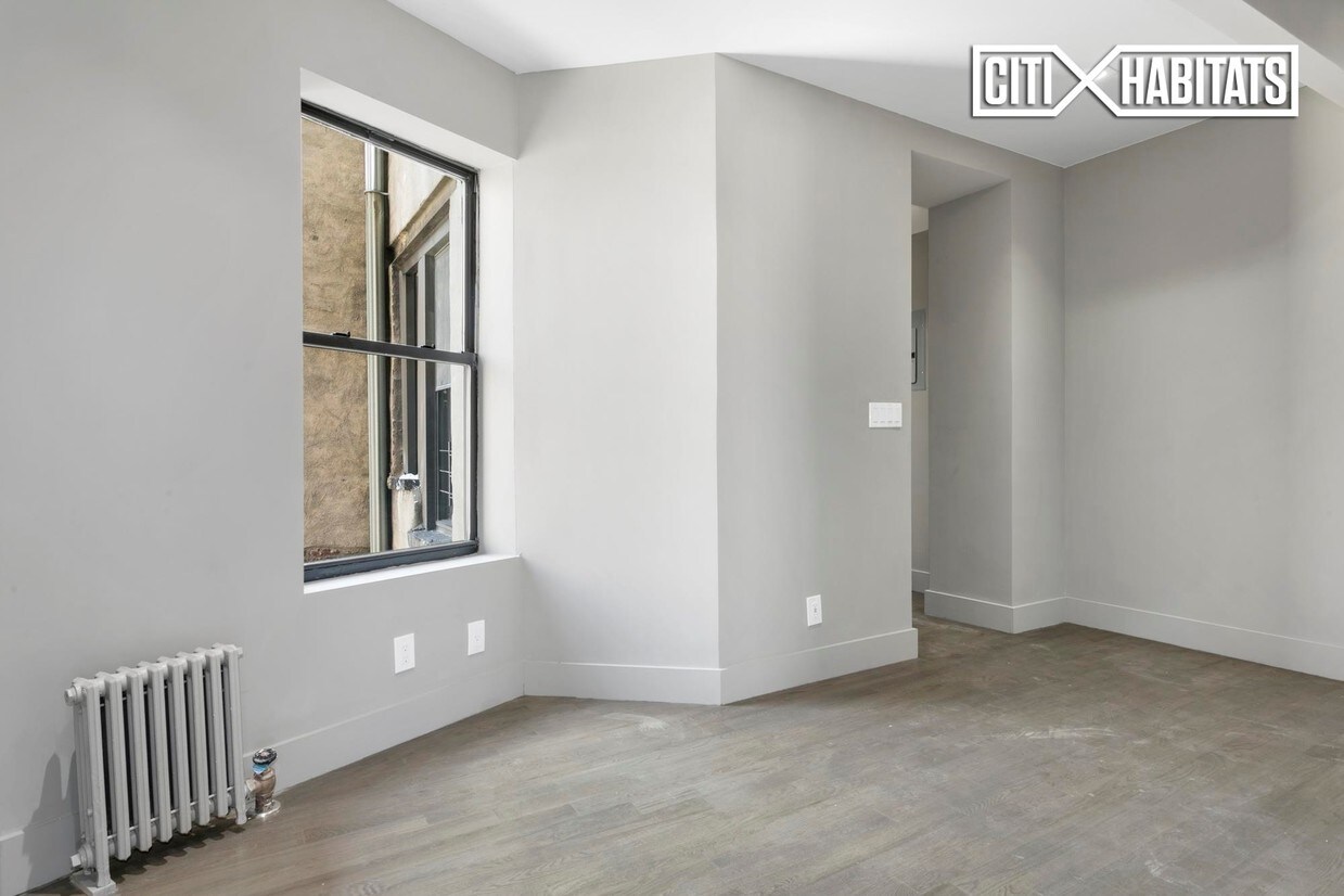 Building Photo - 231 E 117th St