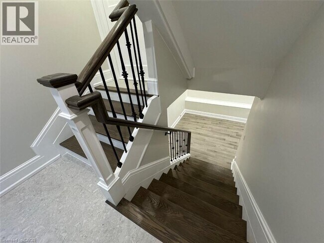 Photo du bâtiment - 175 Brentwood Rd N