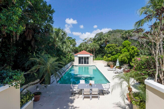 Foto del edificio - 515 S Beach Rd