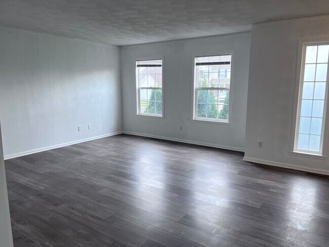 Foto del edificio - 3082 Warwickshire Pl