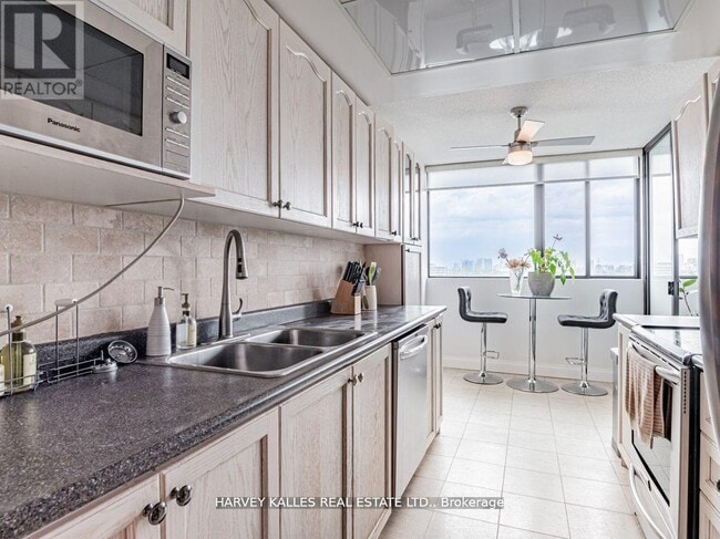 Photo du bâtiment - 133 Torresdale Ave