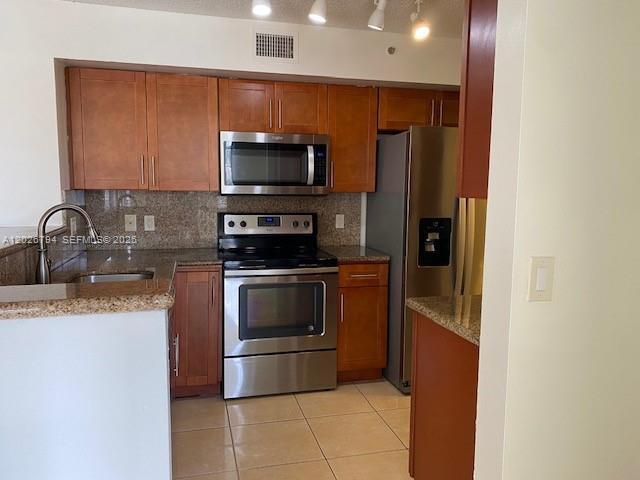 Foto del edificio - 2051 Renaissance Blvd