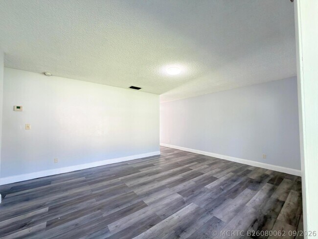 Building Photo - 4885 Badger Rd