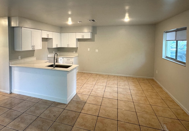 Foto del edificio - 2188 Arden St