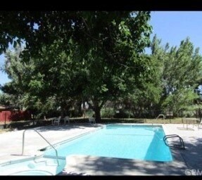 Foto del edificio - 21329 Lake Shore Dr
