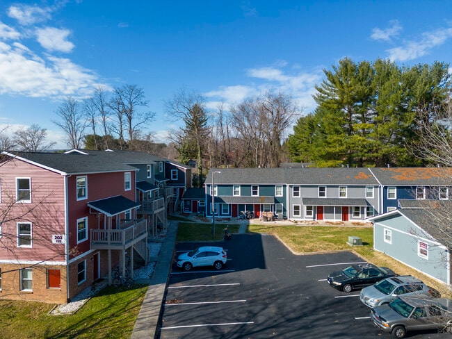 Photo - 203-209 Tee Street Apartments