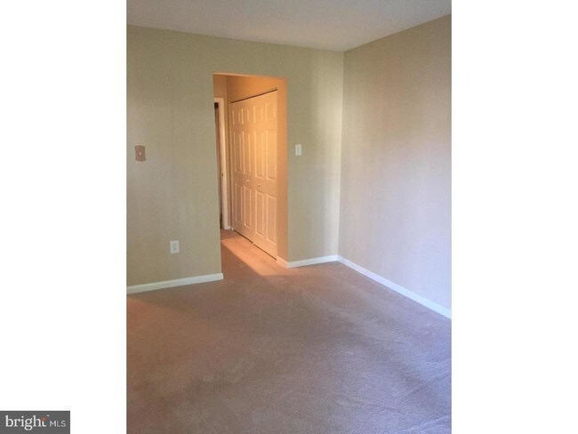 Foto del edificio - 1205 Crosshill Ct