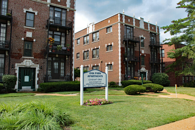 Building Photo - Oak Park Apartments