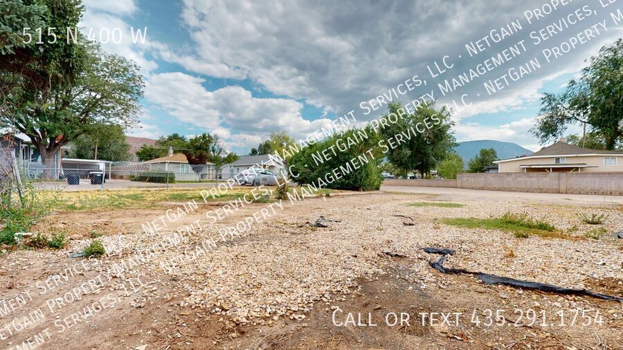 Building Photo - 515 N 400 W