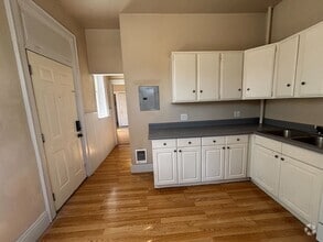 Building Photo - 512-514-514 E 500 S