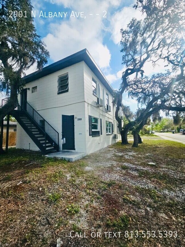 Foto del edificio - 2901 N Albany Ave