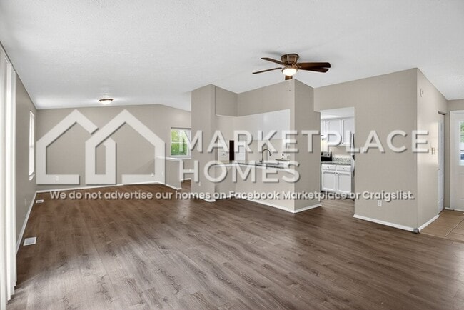 Building Photo - 916 Whidbey Ct