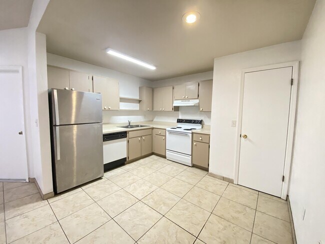 Foto del edificio - 385 Acorn Ln