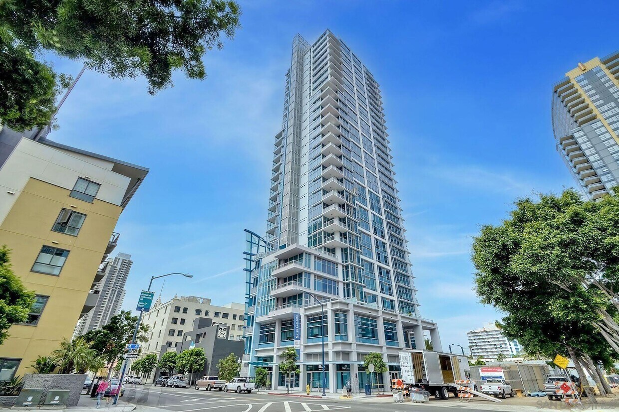 Primary Photo - 1262 Kettner Blvd