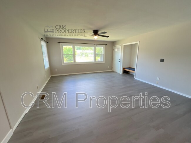 Foto del edificio - 5213 Wea Dr