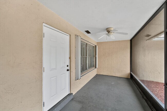 Building Photo - 14965 Palmwood Rd