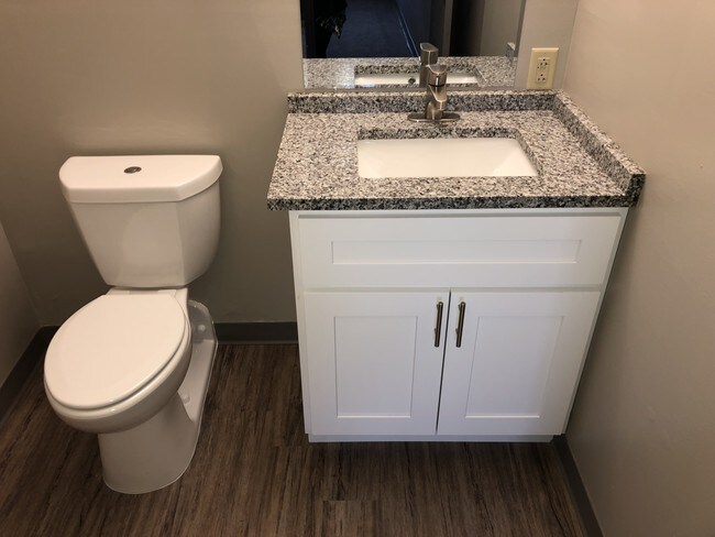 St. Vallerie Apartments - 4