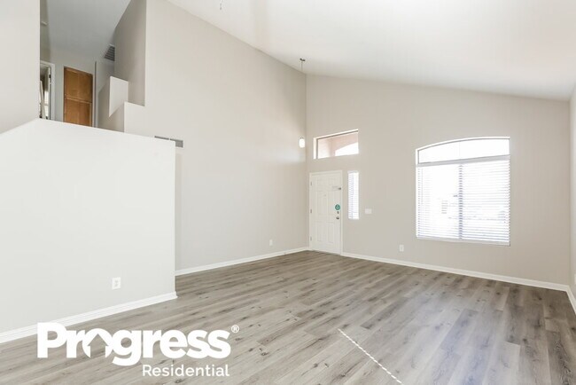 Foto del edificio - 15901 W Cottonwood St